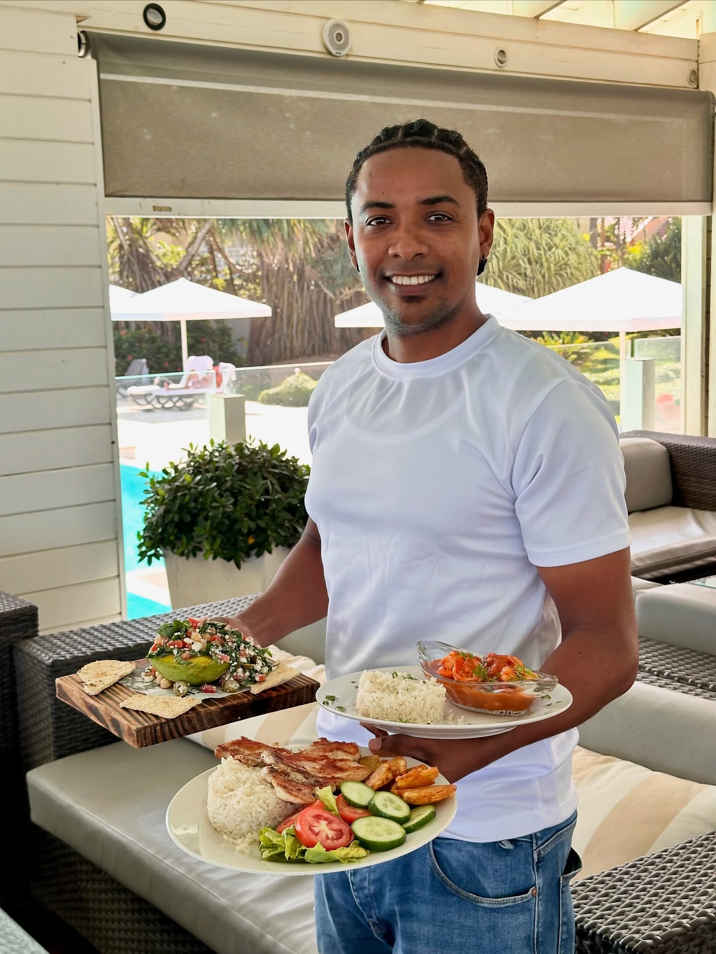 Yalla gallery image 2